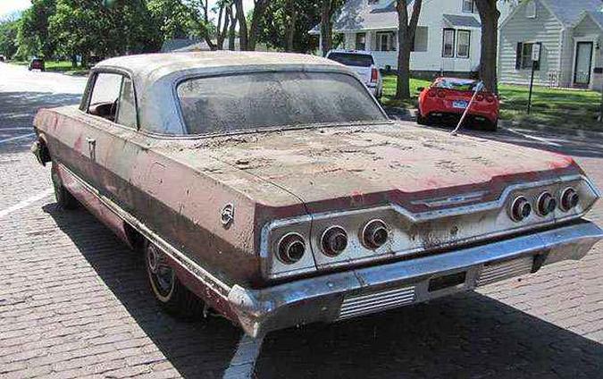 Impala 63 estava bem conservado e com apenas 11 milhas rodadas(foto: VanDerBrink Auctions/Divulgação) Impala 63 estava bem conservado e com apenas 11 milhas rodadas(foto: VanDerBrink Auctions/Divulgação)