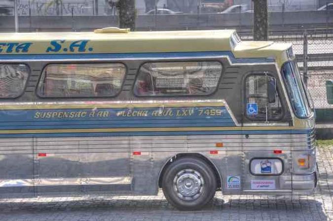 Viação Cometa ressuscita ônibus Flecha Azul para comemorar 65 anos da empresa. Restauração gastou três mesesViação Cometa/Divulgação Viação Cometa ressuscita ônibus Flecha Azul para comemorar 65 anos da empresa. Restauração gastou três mesesViação Cometa/Divulgação
