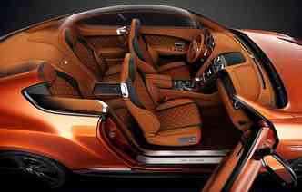 Cada modelo leva 110 horas para serem produzidos que inclui o interior feito artesanalmente(foto: Bentley / Divulgao)