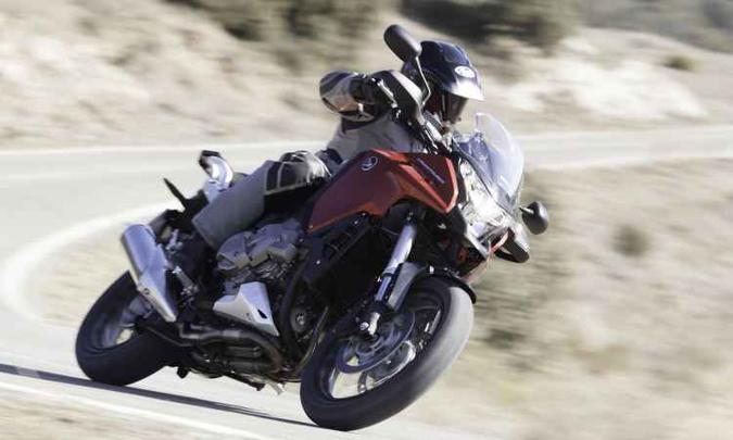 Honda VFR 1200X Crosstourer(foto: Honda/Divulgação) Honda VFR 1200X Crosstourer(foto: Honda/Divulgação)
