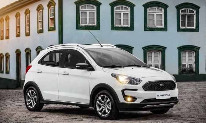 Agora equipada com motor 1.0, a versão FreeStyle do Ka tem os já conhecidos adereços que identificam os aventureiros(foto: Ford/Divulgação) Agora equipada com motor 1.0, a versão FreeStyle do Ka tem os já conhecidos adereços que identificam os aventureiros(foto: Ford/Divulgação)