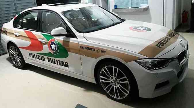 BMW 335i M Sport tem motor 3.0 com 310 cavalos de potncia(foto: Polcia Militar de SC/Divulgao)
