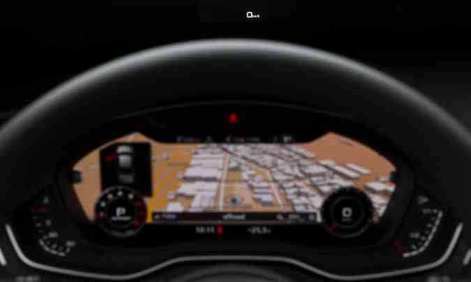 No painel, destaque para o Audi Virtual Cockpit, que exibe em uma tela de 8 polegadas bem  frente do motorista todas as informaes e o mapa de navegao(foto: Christian Castanho/Audi/Divulgao)
