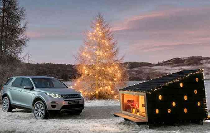 A cabana que a Land Rover criou para o natal foi feita para suportar a temperatura abaixo dos 20C negativos (foto: Land Rover/Divulgao)