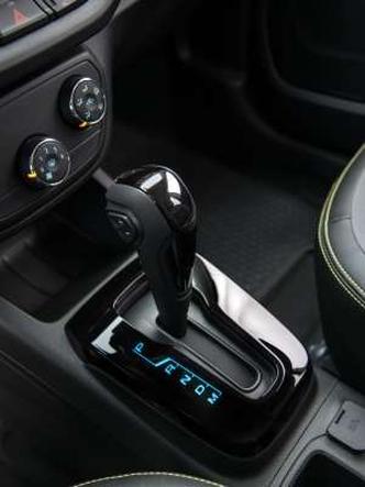 O câmbio automático de seis marchas proporciona trocas suaves, sem trancos(foto: Chevrolet/Divulgação) O câmbio automático de seis marchas proporciona trocas suaves, sem trancos(foto: Chevrolet/Divulgação)