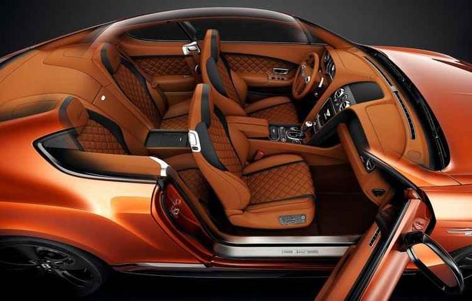 Cada Bentley leva 110 horas para ser produzido, o que inclui o interior artesanal(foto: Bentley/Divulgação) Cada Bentley leva 110 horas para ser produzido, o que inclui o interior artesanal(foto: Bentley/Divulgação)