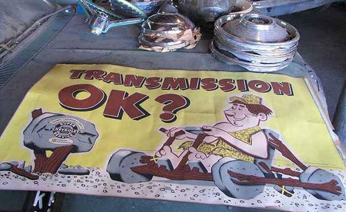 Além dos carros, peças, posters e brindes estavam no leilão. Este da foto ainda pode ser comprado(foto: Divulgação) Além dos carros, peças, posters e brindes estavam no leilão. Este da foto ainda pode ser comprado(foto: Divulgação)
