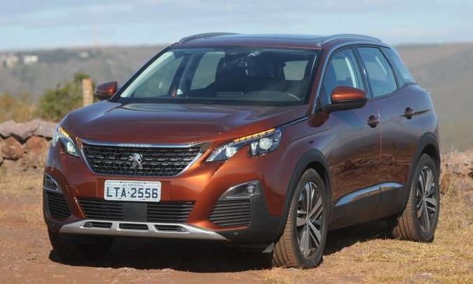 A Peugeot caprichou na segunda geração do 3008, que agrada em vários quesitos(foto: Leandro Couri/EM/D.A Press) A Peugeot caprichou na segunda geração do 3008, que agrada em vários quesitos(foto: Leandro Couri/EM/D.A Press)