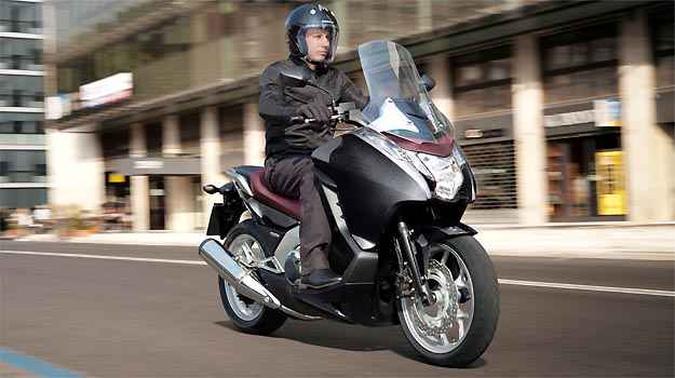O câmbio é automatizado, mas pode ser utilizado manualmente(foto: Fotos: Honda/Divulgação) O câmbio é automatizado, mas pode ser utilizado manualmente(foto: Fotos: Honda/Divulgação)