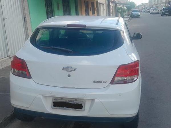 Chevrolet Onix Hatch Lt 1.0 8v Flexpower 5p Mec.