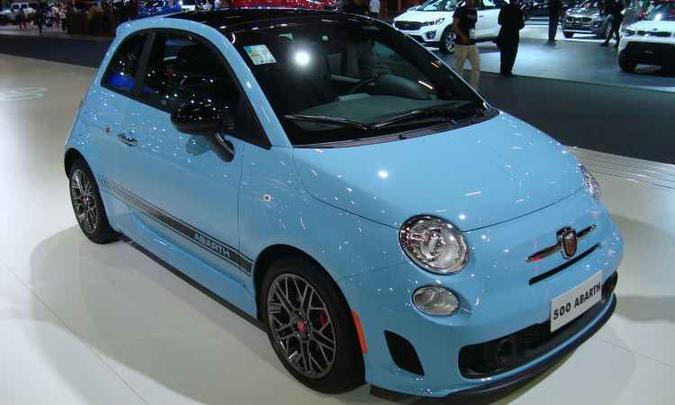 Fiat 500 Abarth(foto: Bruno Freitas/EM/D.A Press) Fiat 500 Abarth(foto: Bruno Freitas/EM/D.A Press)