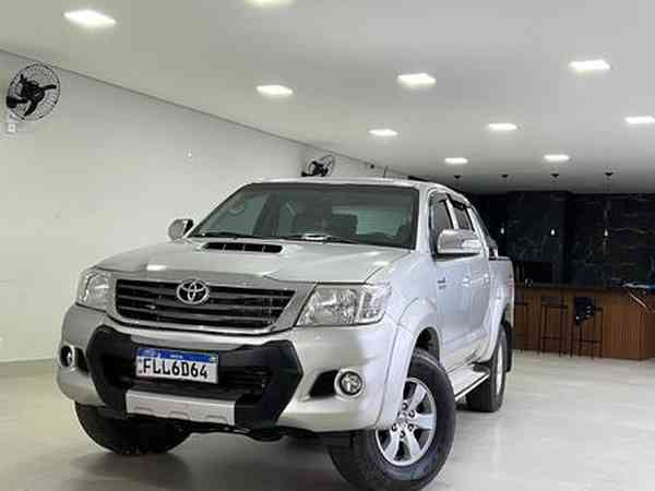 Toyota Hilux CD Srv D4-d 4x4 3.0 Tdi Diesel Aut 2014 R$ 131.000,00 MG VRUM