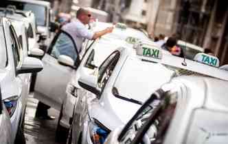Nos Txis a reduo em mais de 60% nas corridas com o car sharing(foto: Dario Oliveira / Cdigo 19 / Estado)