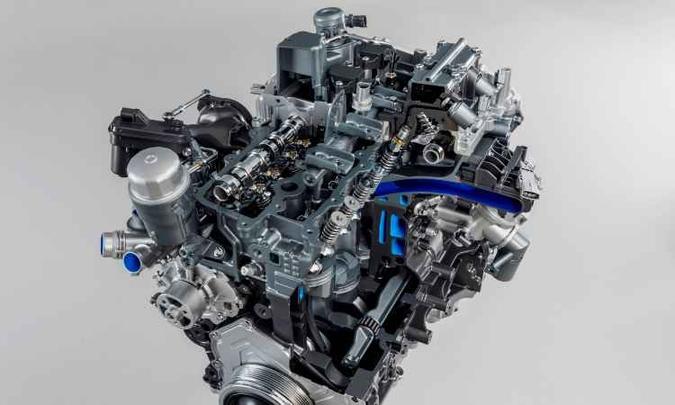 Nono motor 2.0 turbo de 4 cilindros, da família Ingenium, tem 300cv de potência e 40,8kgfm de torque(foto: Jaguar/Divulgação) Nono motor 2.0 turbo de 4 cilindros, da família Ingenium, tem 300cv de potência e 40,8kgfm de torque(foto: Jaguar/Divulgação)