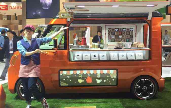 Na moda das ruas, a Daihatsu Tempo apresentou o seu food truck (foto: Jorge Moraes/DP/D.A Press)