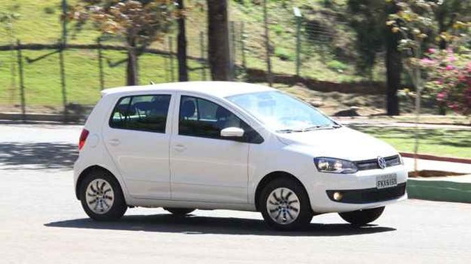 Hatch compacto da marca alemã ganha o moderno motor de três cilindros, que garante bom desempenho (foto: Marlos Ney Vidal/EM/D.A Press) Hatch compacto da marca alemã ganha o moderno motor de três cilindros, que garante bom desempenho (foto: Marlos Ney Vidal/EM/D.A Press)