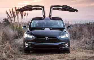 Model X  considerado o SUV mais seguro(foto: Tesla / Divulgao)