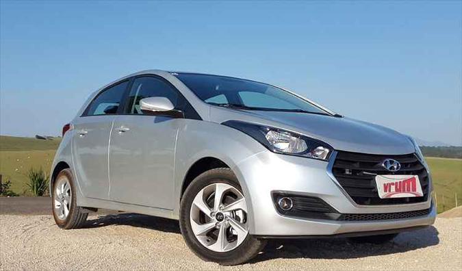 Firme e silencioso, hatch mudou da água para o vinho na versão automática(foto: Thiago Ventura / EM / D.A Press) Firme e silencioso, hatch mudou da água para o vinho na versão automática(foto: Thiago Ventura / EM / D.A Press)