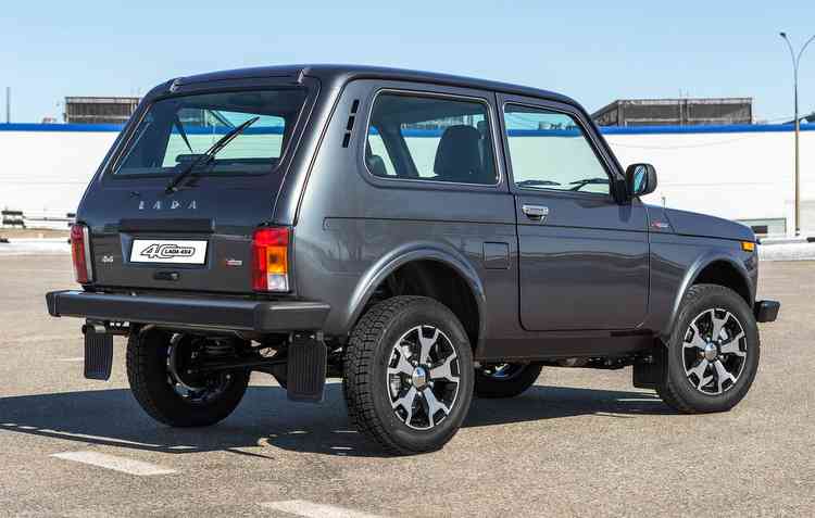 90 lada niva