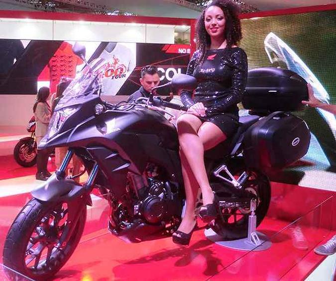 Com motor de dois cilindros, a Honda CB 500X chega em 2014(foto: Teo Mascarenhas/Esp. EM ) Com motor de dois cilindros, a Honda CB 500X chega em 2014(foto: Teo Mascarenhas/Esp. EM )