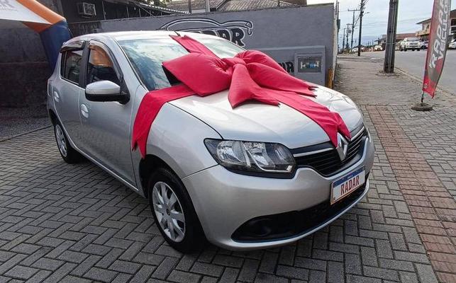 Sandero 1.6 completo ano 2015