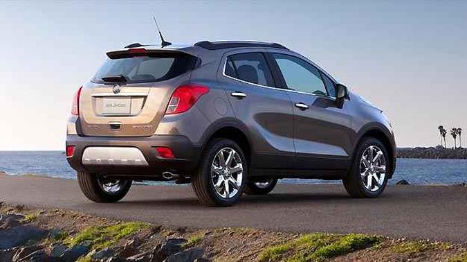 A parte inferior � toda cercada por pe�as pl�sticas para proteger a carroceria no fora de estrada(foto: Buick/Divulga��o)