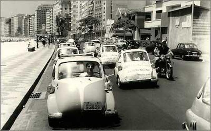 Barulho no lan�amento - o modelo fez carreatas em v�rias cidades, como o Rio de Janeiro(foto: Fotos Funda��o Romi-Isetta/Divulga��o)