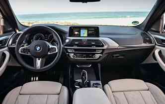 Terceira gerao do X3 conta com painel de instrumentos com display multifuncional de 12,3 polegadas. Foto: BMW / Divulgao
