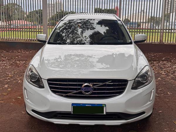 Volvo XC 60 T-5 Momentum 2.0 245cv Fwd 5p