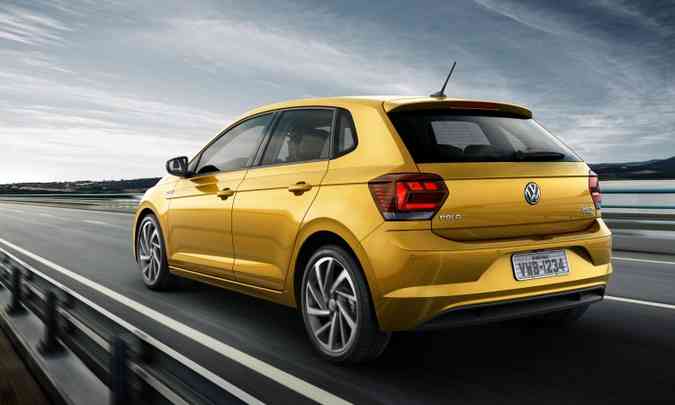 Elementos horizontais ajudam a evidenciar o ganho em largura do modelo(foto: Volkswagen/Divulgao)