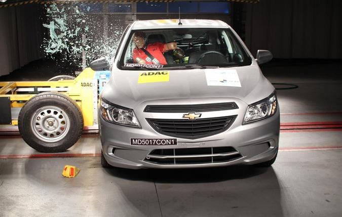 O sedã da Chevrolet foi representado pelo Onix, portanto, tiveram as mesmas pontuação (foto: Latin NCAP/Divulgação)) O sedã da Chevrolet foi representado pelo Onix, portanto, tiveram as mesmas pontuação (foto: Latin NCAP/Divulgação))