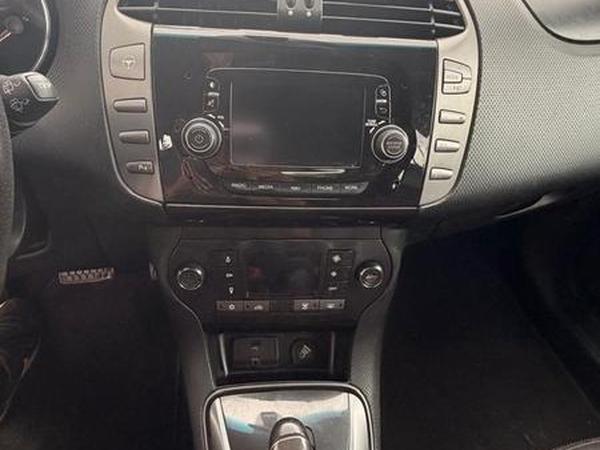 Fiat Bravo Blackmotion 1.8 Dualogic Flex 5p 2016 R$ 48.000,00 MG VRUM