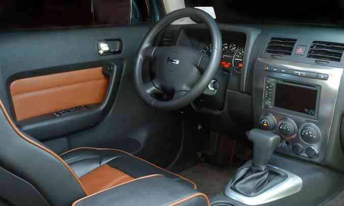 Interior do Hummer H3 (foto: GM/Divulgao)