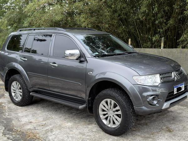 Mitsubishi Pajero Hpe 3.2 4x4 T.i. Dies. 5p Aut.