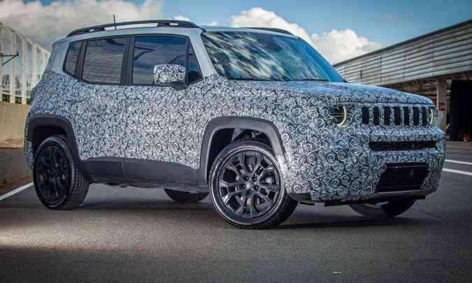 O novo Jeep Renegade foi mostrado camuflado porque só será lançado em fevereiro de 2022(foto: Jeep/Divulgação)