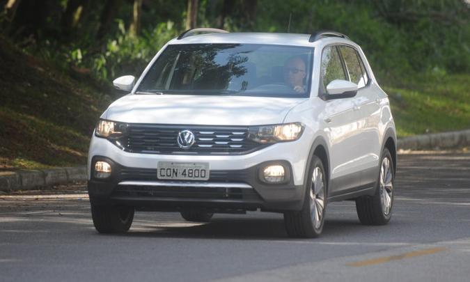 Com 15.133 unidades emplacadas até maio, o VW T-Cross desbancou o médio Jeep Compass e começa a se aproximar do líder Renegade(foto: Leandro Couri/EM/D.A Press) Com 15.133 unidades emplacadas até maio, o VW T-Cross desbancou o médio Jeep Compass e começa a se aproximar do líder Renegade(foto: Leandro Couri/EM/D.A Press)