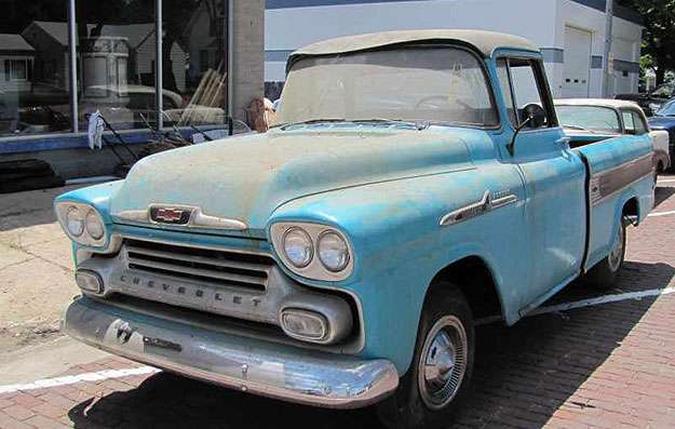 Graças ao excelente estado, picape Cameo 1958 teve o lance mais caro: US$ 140 mil(foto: Van der Brink/Divulgação ) Graças ao excelente estado, picape Cameo 1958 teve o lance mais caro: US$ 140 mil(foto: Van der Brink/Divulgação )