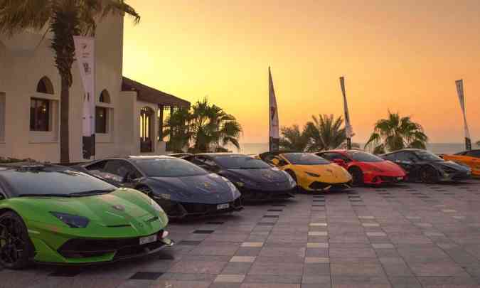 Os clientes Driveness têm um leque de modelos Lamborghini para escolha(foto: Yas Marina Circuit Ninthdegree Dubai/Divulgação)