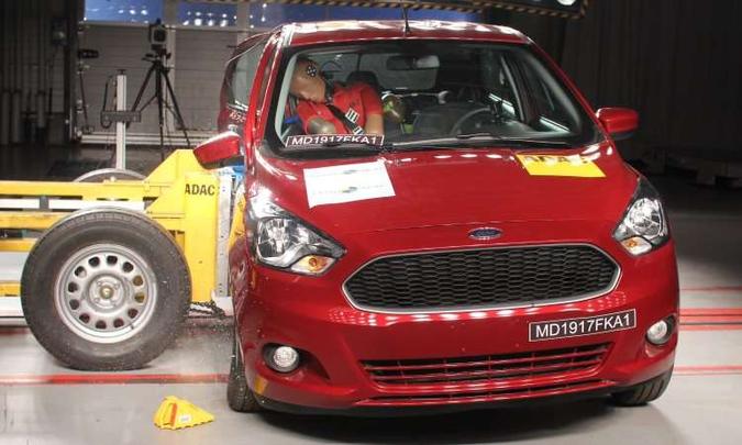 Impacto lateral, a 50km/h(foto: Latin NCAP/Divulgação) Impacto lateral, a 50km/h(foto: Latin NCAP/Divulgação)