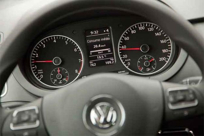 Visor no painel indica qual a marcha que deve ser engatada(foto: Ricardio Hirae/Volkswagen/Divulgação) Visor no painel indica qual a marcha que deve ser engatada(foto: Ricardio Hirae/Volkswagen/Divulgação)