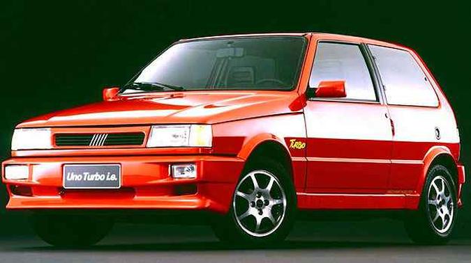 Uma das versões mais famosas: Uno Turbo 1.4 i.e.(foto: Fiat/Divulgação) Uma das versões mais famosas: Uno Turbo 1.4 i.e.(foto: Fiat/Divulgação)
