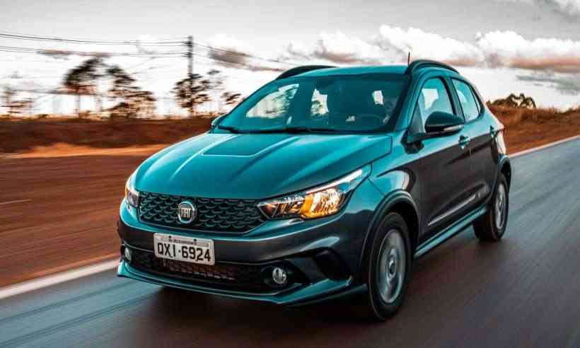 Confira o vídeo do teste do Fiat Argo Trekking com motor 1.8 e câmbio  automático - Vrum