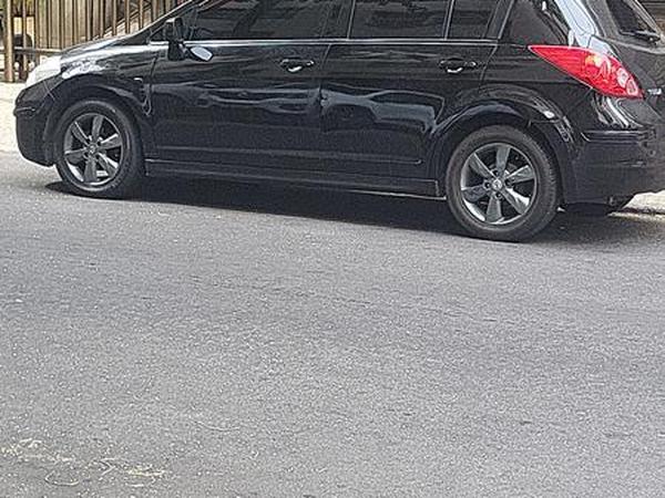 Nissan Tiida Sl 1.8/1.8 Flex 16v Aut.