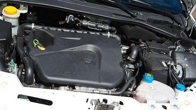 Motor 1.4 16V Turbo do Punto possui 152 cv(foto: Thiago Ventura/EM/D.A PRESS) Motor 1.4 16V Turbo do Punto possui 152 cv(foto: Thiago Ventura/EM/D.A PRESS)