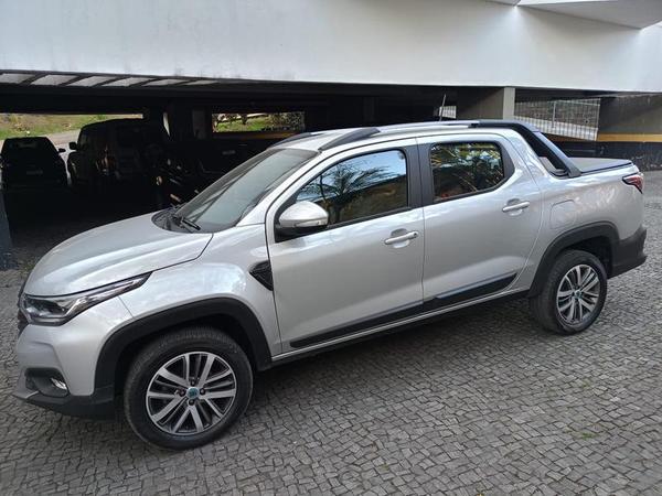 Fiat Strada Volcano 1.3 Flex 8v CD Aut. 2024 R$ 116.500,00 MG VRUM