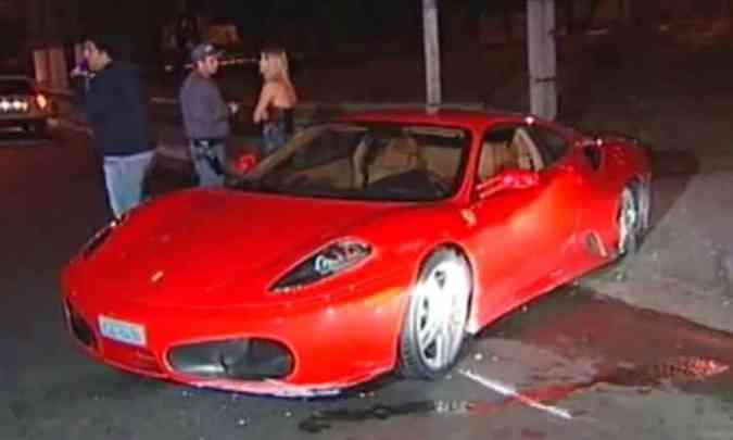 Empresario Que Bateu Ferrari Em Caieiras