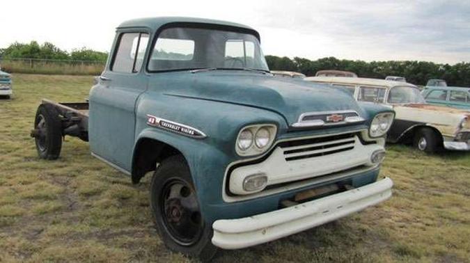 Caminhão Chevrolet Viking 40 de 1959: nunca foi vendido(foto: VanDerBrink Auctions/Divulgação) Caminhão Chevrolet Viking 40 de 1959: nunca foi vendido(foto: VanDerBrink Auctions/Divulgação)