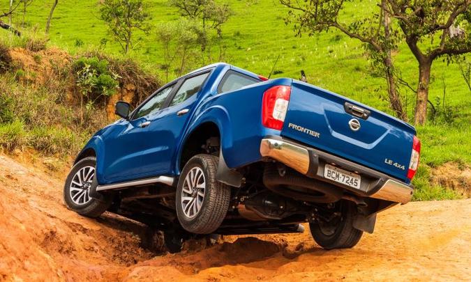 Com bons ângulos de entrada e saída, a Frontier é valente no fora de estrada(foto: Nissan/Divulgação) Com bons ângulos de entrada e saída, a Frontier é valente no fora de estrada(foto: Nissan/Divulgação)