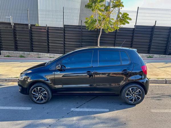 Volkswagen Fox 1.0 MI Total Flex 8v 5p