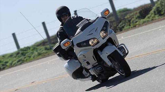 Importado do Japão, o modelo 2012 incorporou mudanças na estética, além de mais eletrônica embarcada, para ajudar na pilotagem, especialmente em grandes viagens(foto: Honda/Divulgacao ) Importado do Japão, o modelo 2012 incorporou mudanças na estética, além de mais eletrônica embarcada, para ajudar na pilotagem, especialmente em grandes viagens(foto: Honda/Divulgacao )